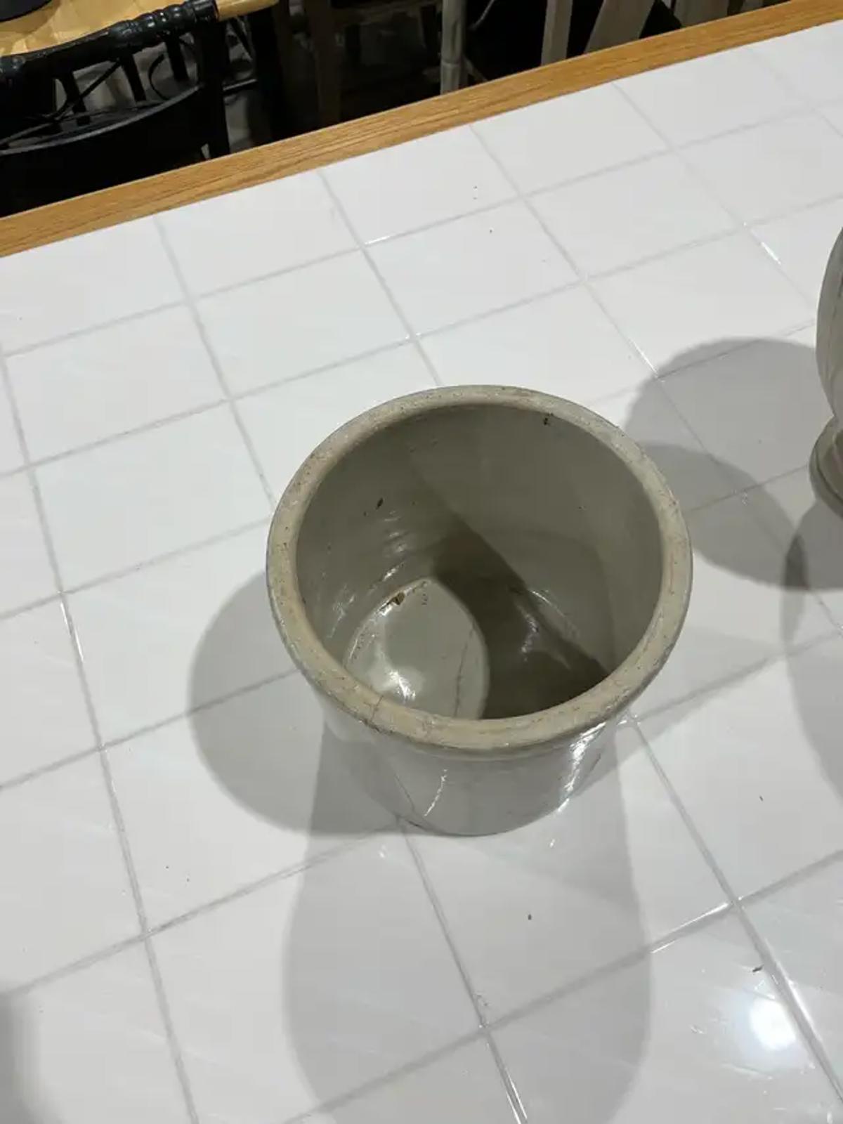 Ceramic vintage style planter