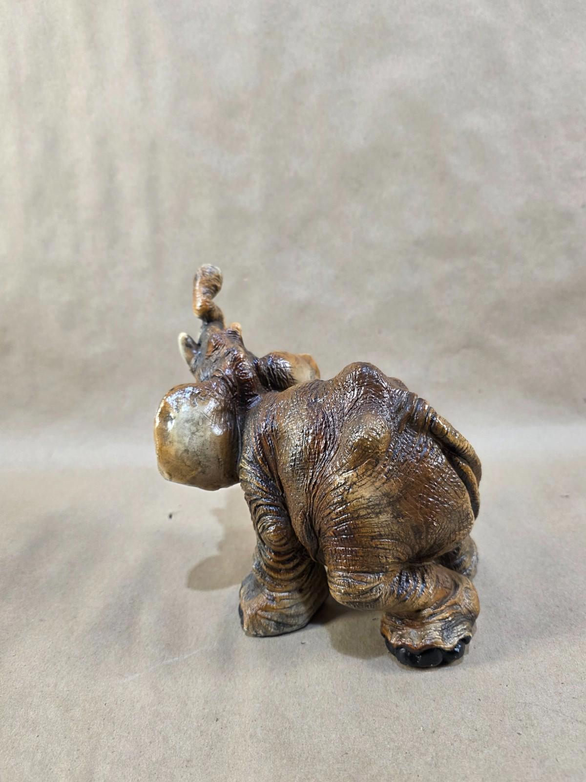 VINTAGE ELEPHANT BEASTIES OF THE KINGDOM FIGURINE"ELGIN" TRUNKUP JOHN RAYA 1988
