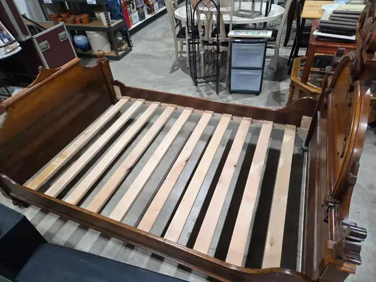 Antique Wooden Full Bed Frame & Mattress