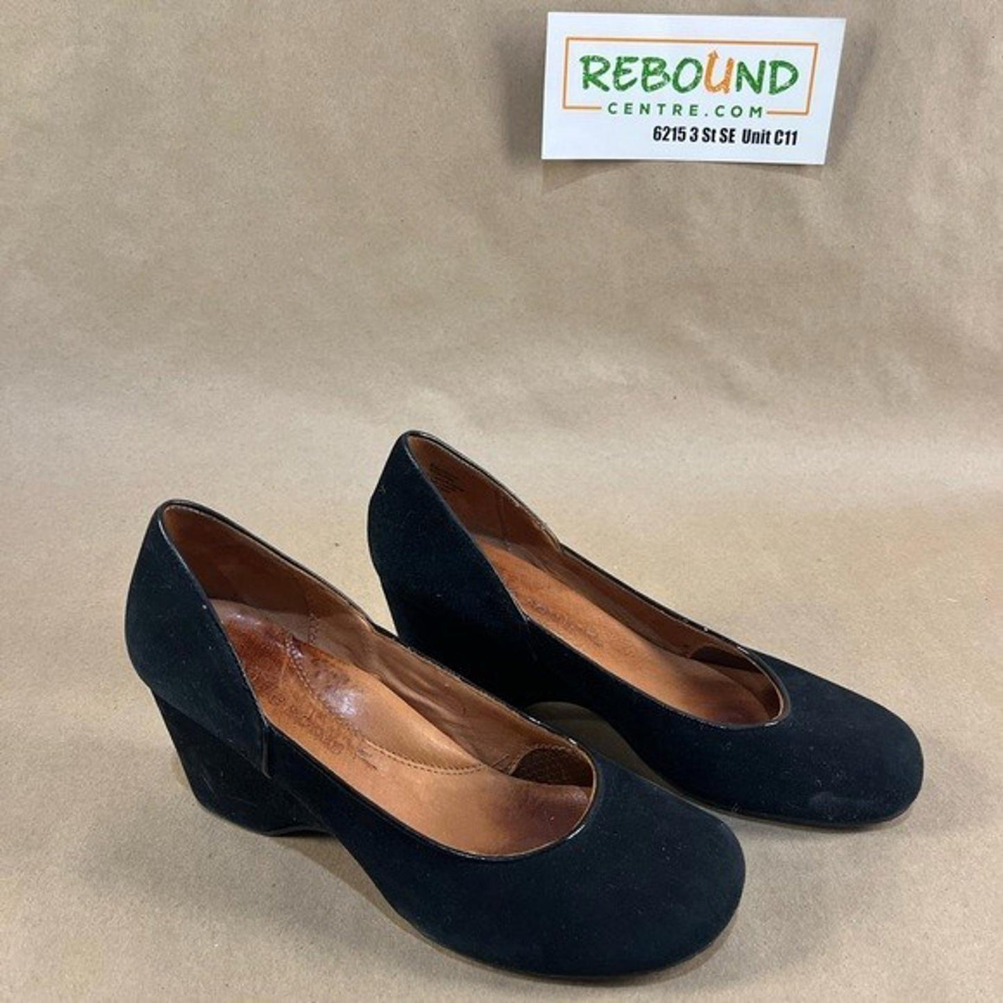 Gentle Souls Women’s Black Suede Heels (Size US 8.5)