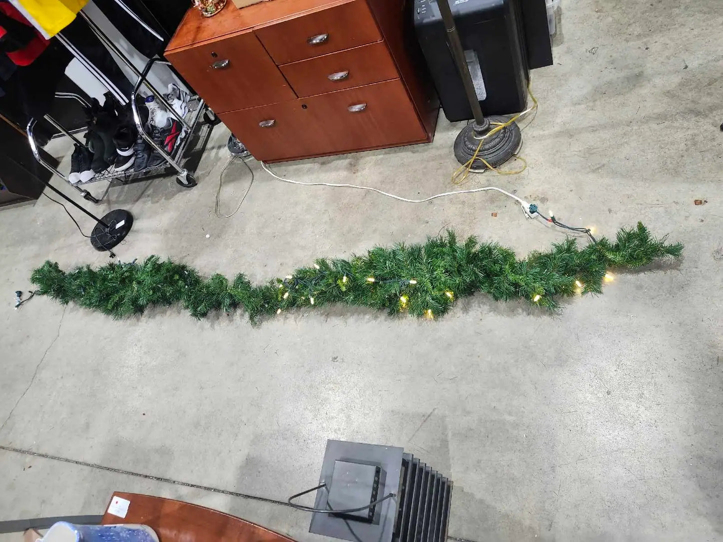 10ft Christmas Pre-lit Garland