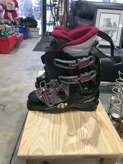 Nordica GP08 Womens Ski Boots (280mm)