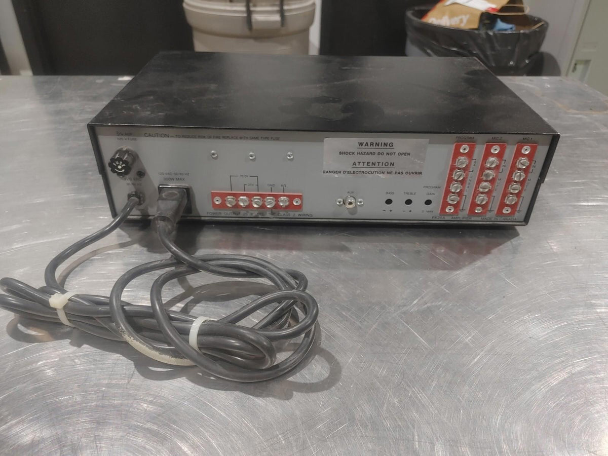 Amplificateur vintage VT PA25A en bon état, noir/argent, non testé