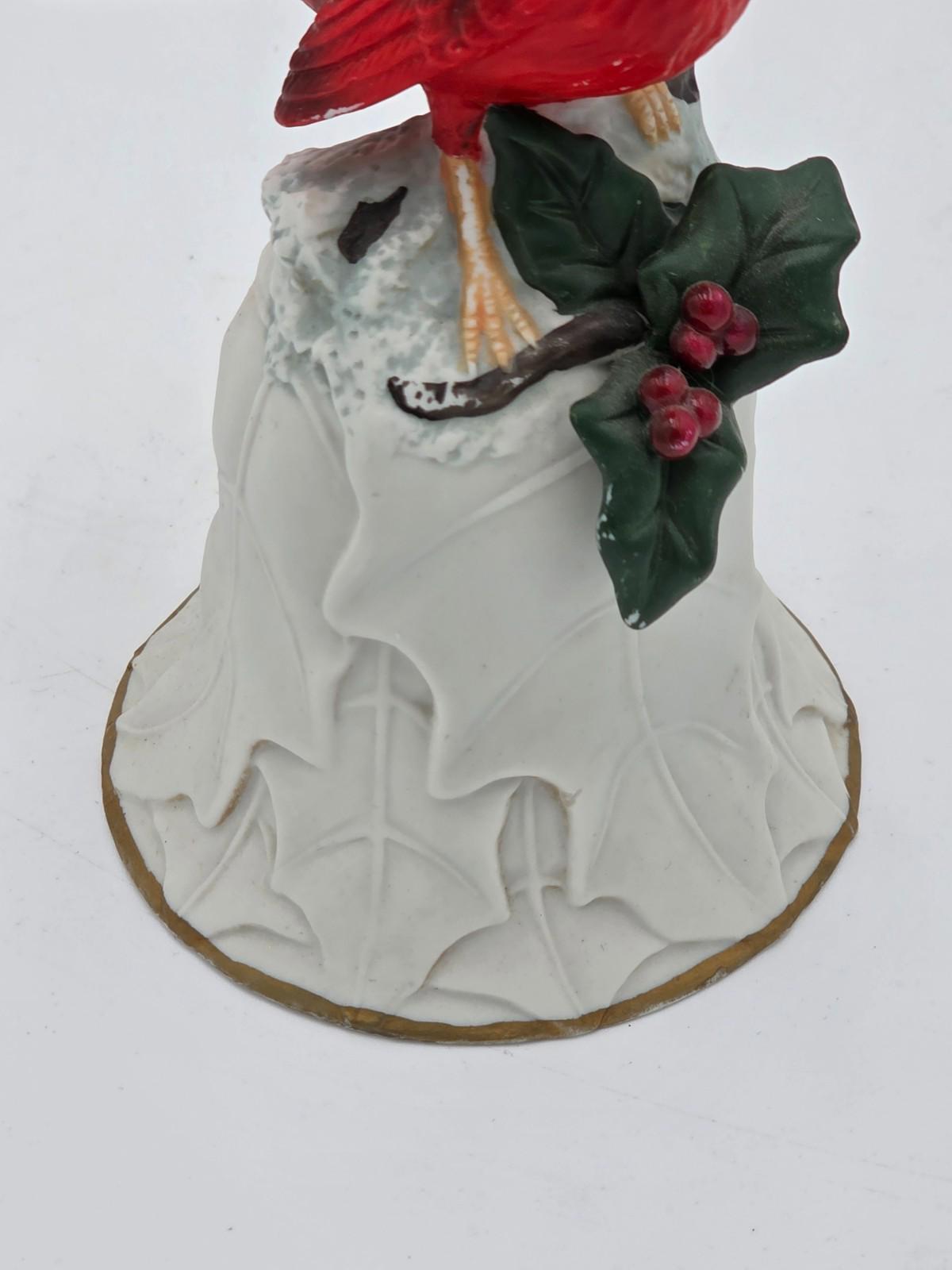 Vintage Avon Red Cardinal Porcelain Bell With Holly Leaf And Berries Collectible