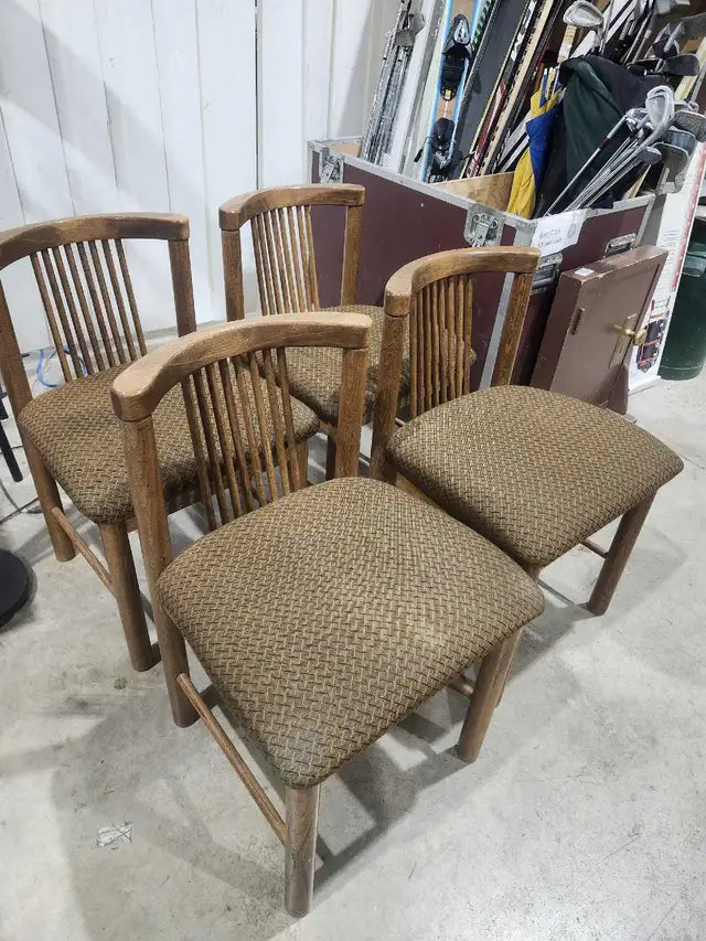 Vintage Dining Chairs 1971 - 4 available