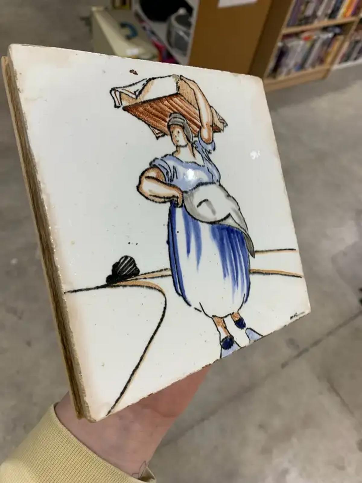 Vintage Laundry Lady Tile Art