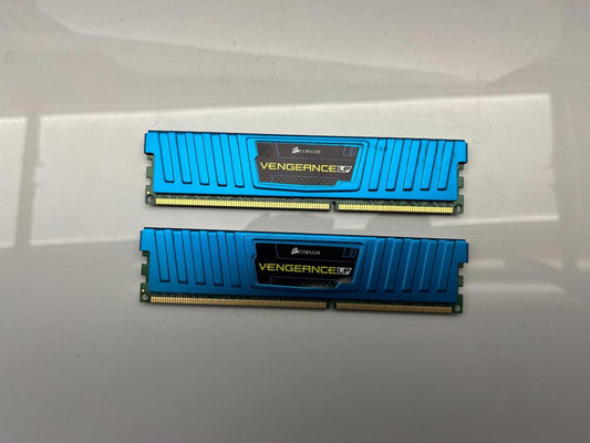 Corsair Vengeance LP 8GB (2x4GB) DDR3 RAM Kit 1600MHz 9-9-9-24 CML8GX3M2A1600C9B