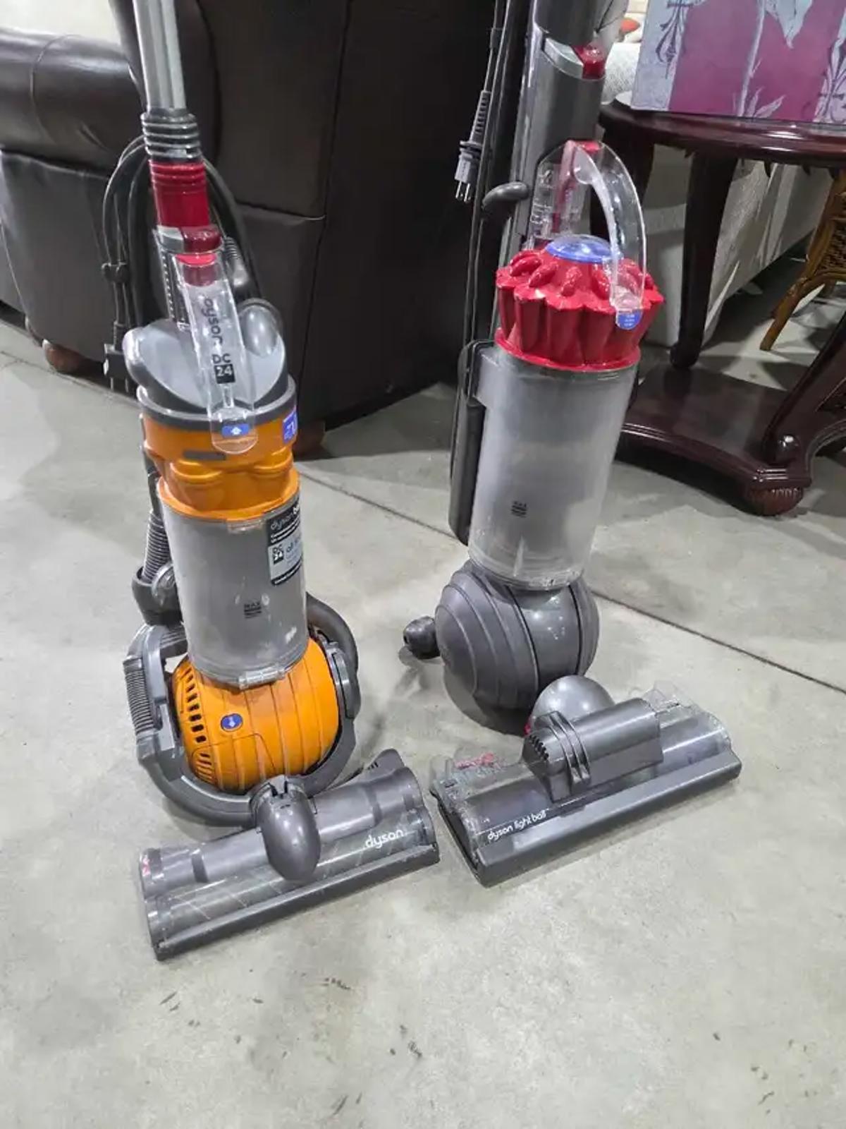 2 Dysons - Heads not spinning - Parts/Repair