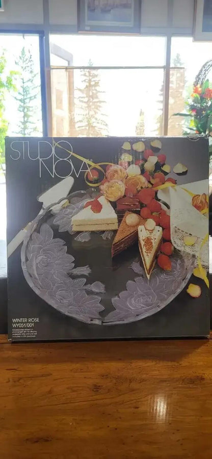 Studio Nova Winter Rose Serving Plate 31 inch
