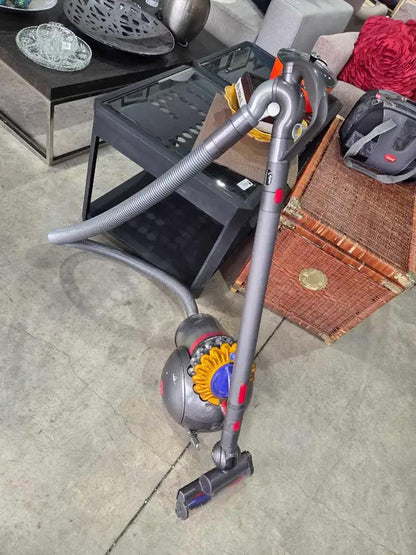 Dyson Big Ball Multifloor Vacuum Cleaner