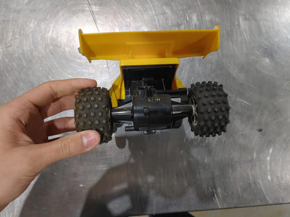 Good Condition Radio Shack 2-Speed Aero Buggy RC Car Yellow Untested No Remote