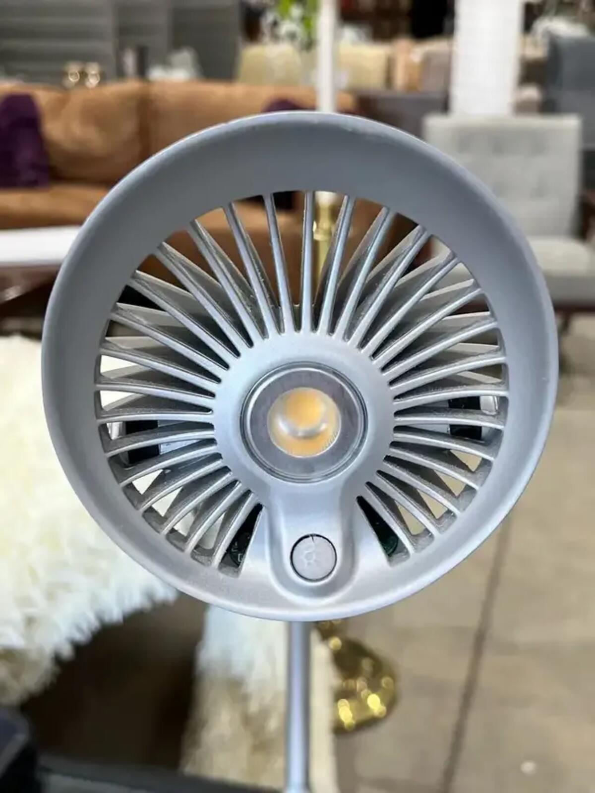 Element Vision Humanscale Lamp