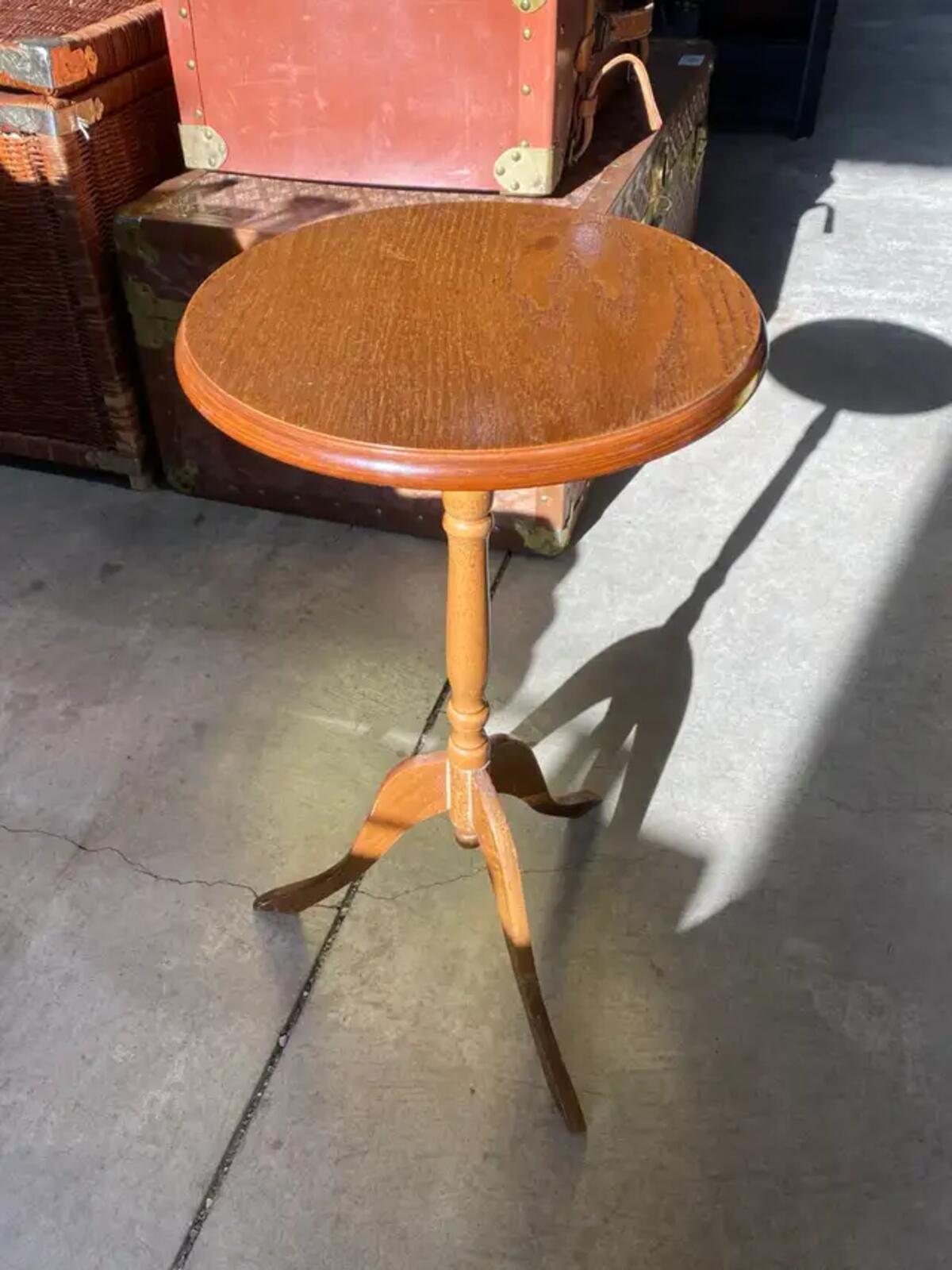 Round Wooden Plant Stand