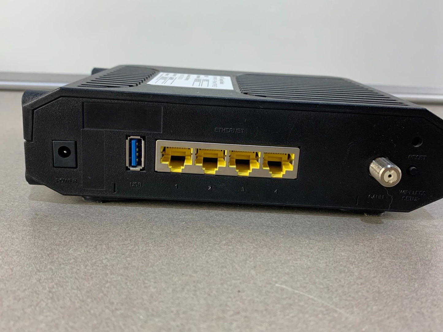 Cisco DPC3825 Wireless Residential Gateway