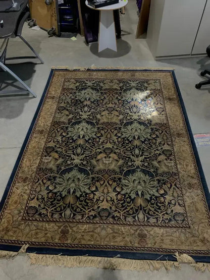 Dark Toned Floral Area Rug 5x7