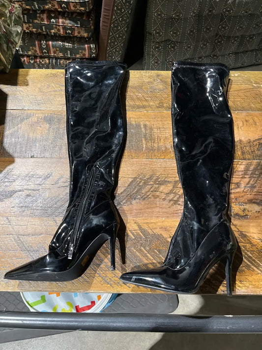 Boots high heel black leather