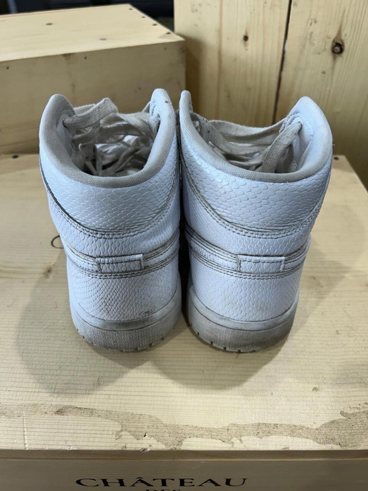 Nike Air Jordan 1 Mid White Woman's Size 7.5