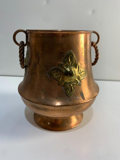 VINTAGE HAND MADE COPPER PEDESTAL VASE POT