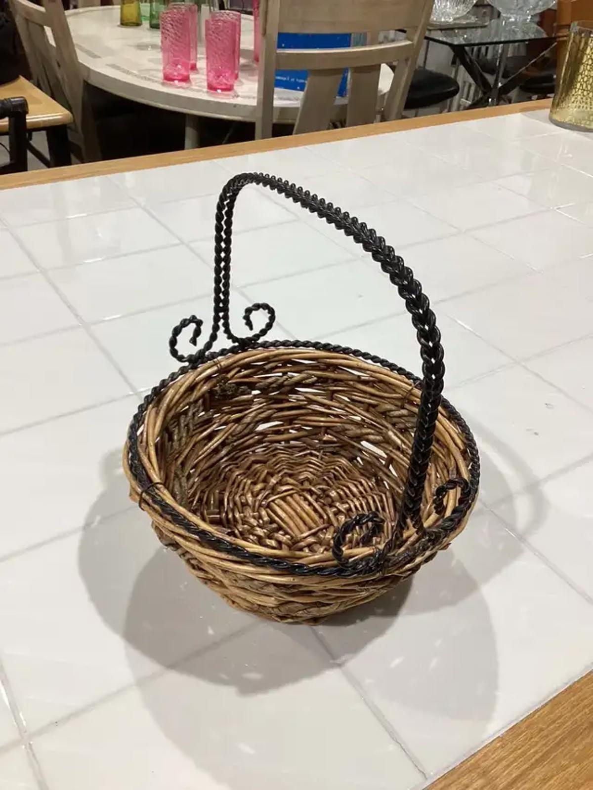Wicker Basket with Decorative wire handle