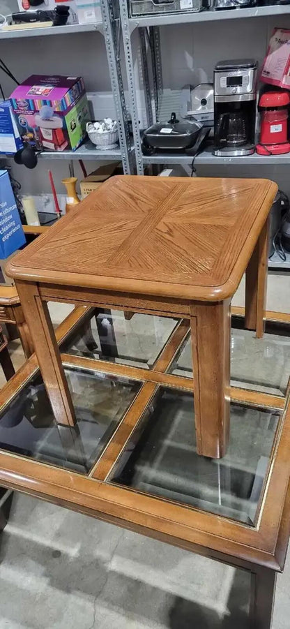Oak Side Table 22 x 26 x 20