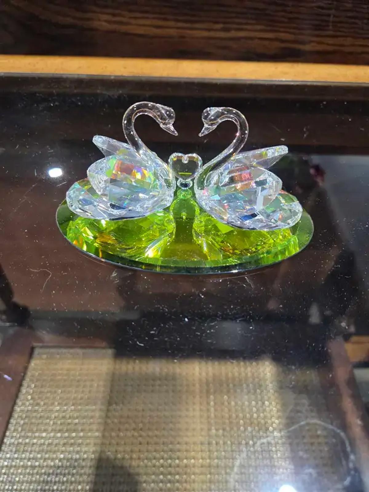 Champions Way Silver Crystal Swans