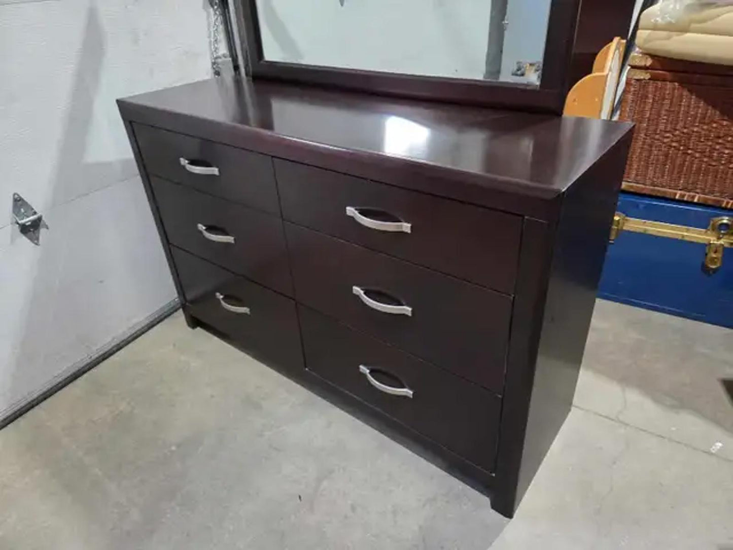 DeFehr Wooden Dresser with Mirror