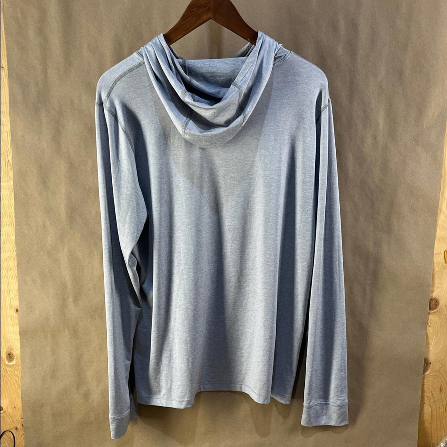 The North Face Women’s Grey Lightweight Long Sleeve Hoodie (Size XL)