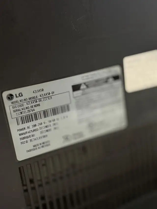 42" LG 42LK450 TV (no remote)