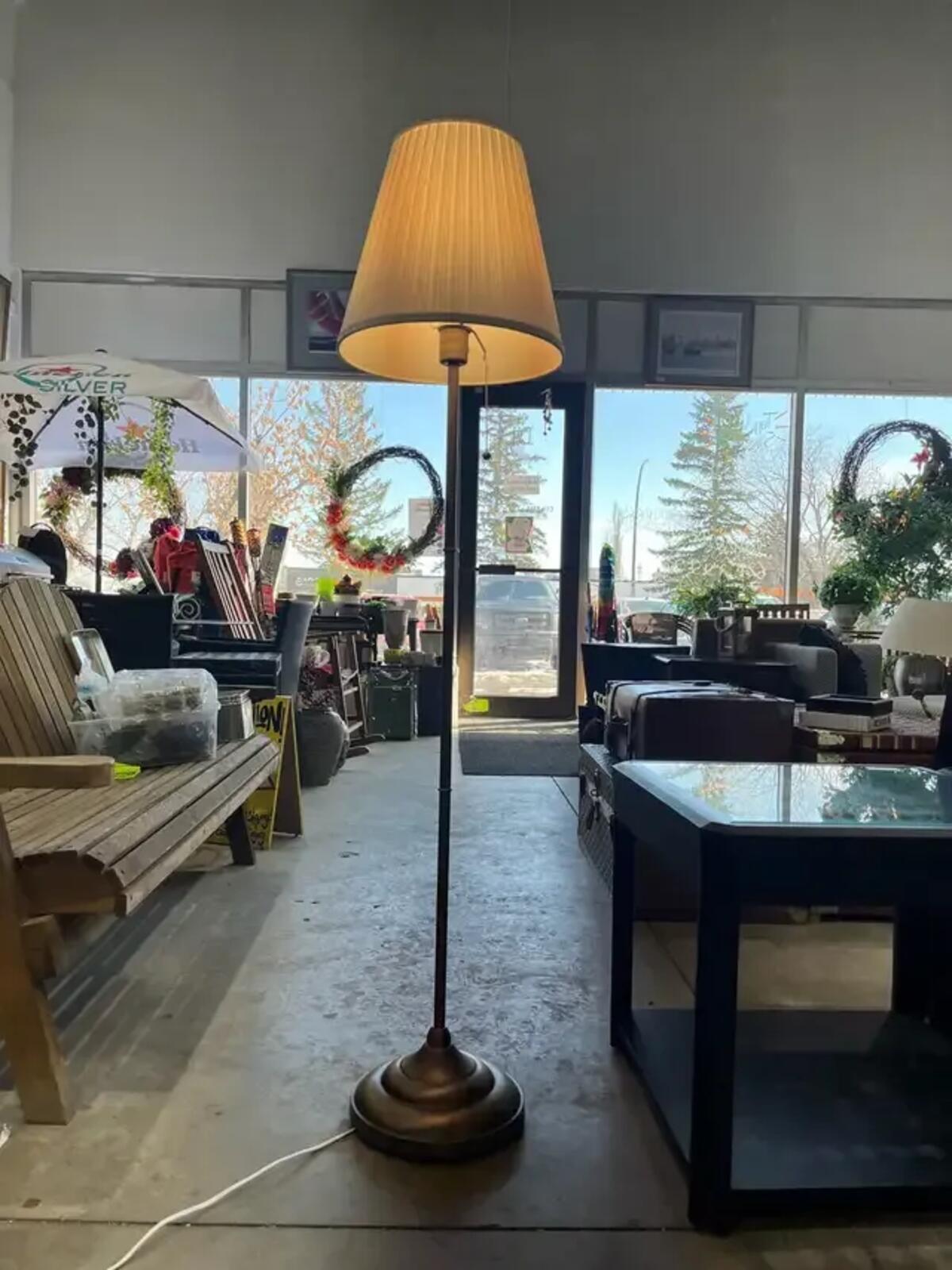 IKEA ASTRID Floor Lamp