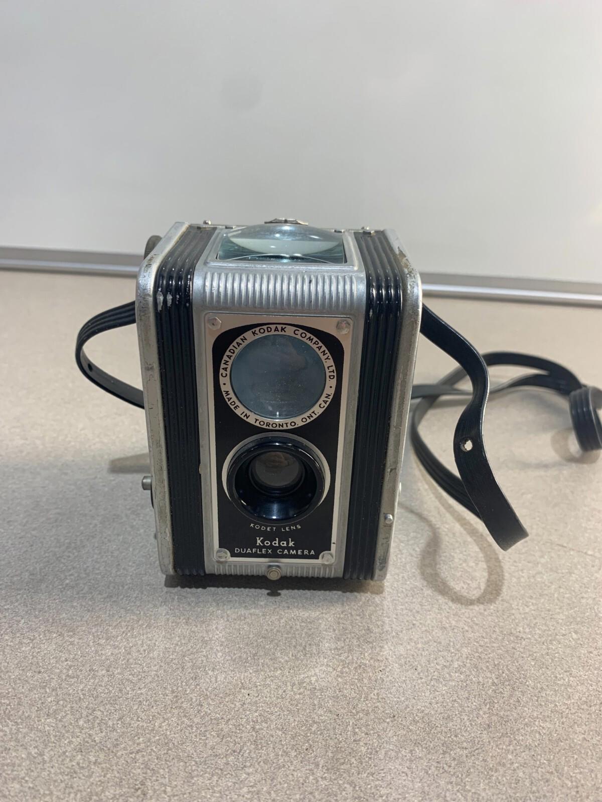Appareil photo vintage Kodak Duaflex à double objectif