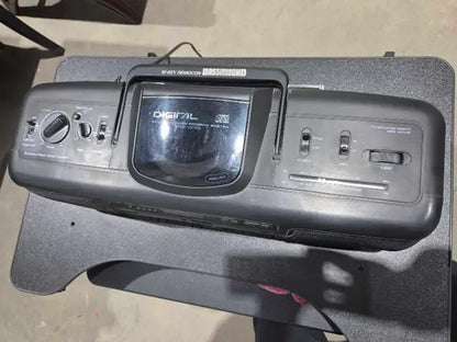 Sanyo MCD-Z30 CD/Radio/Cassette Boombox
