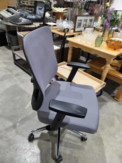 Prosit Ergonomic Office Chair