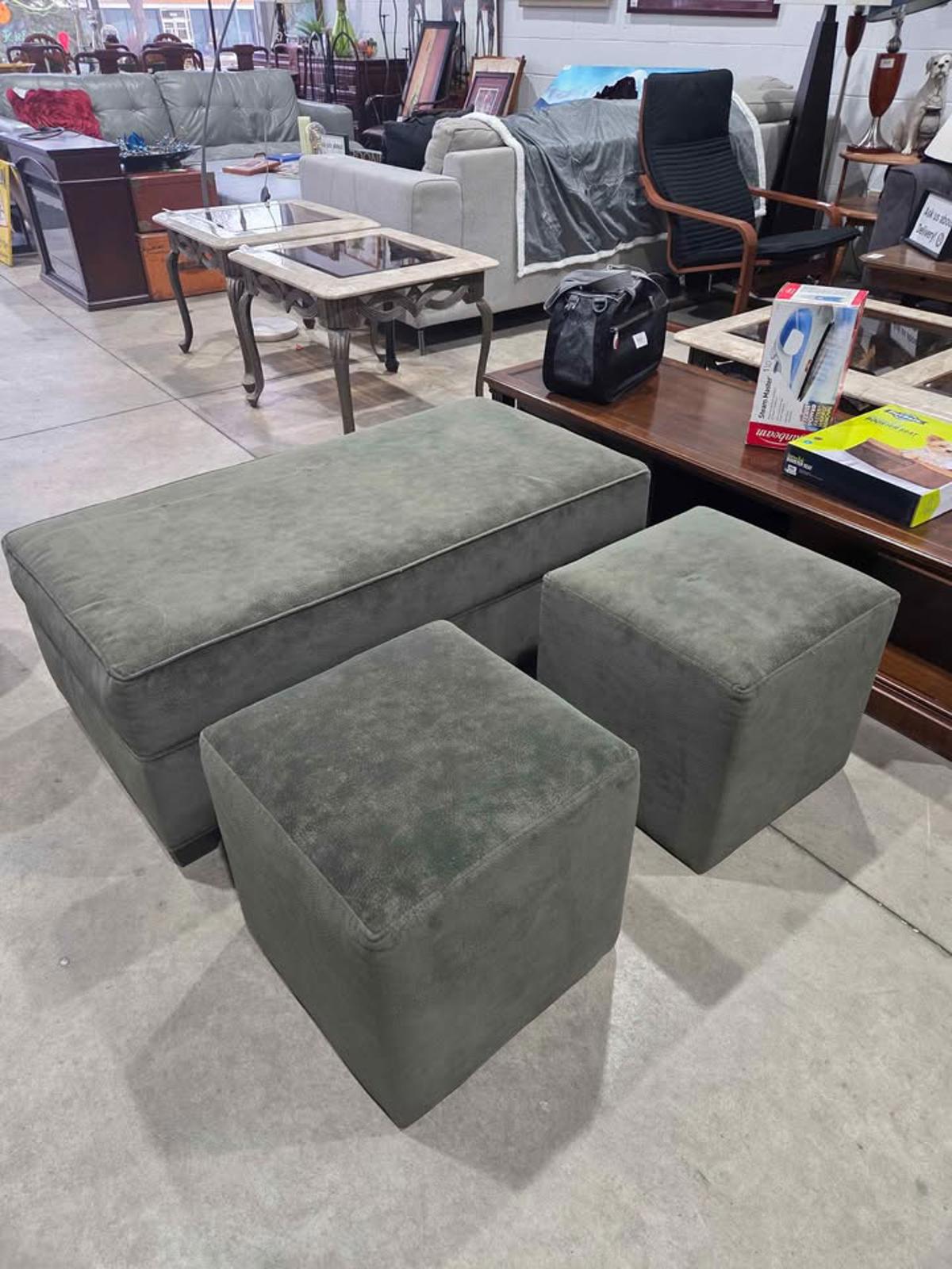 3 Piece Green Fabric/Velvet Ottoman Set