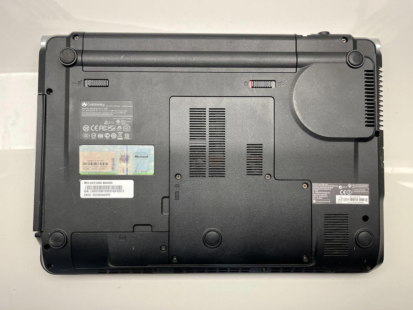 Gateway NV Series Z06 Laptop FOR PARTS