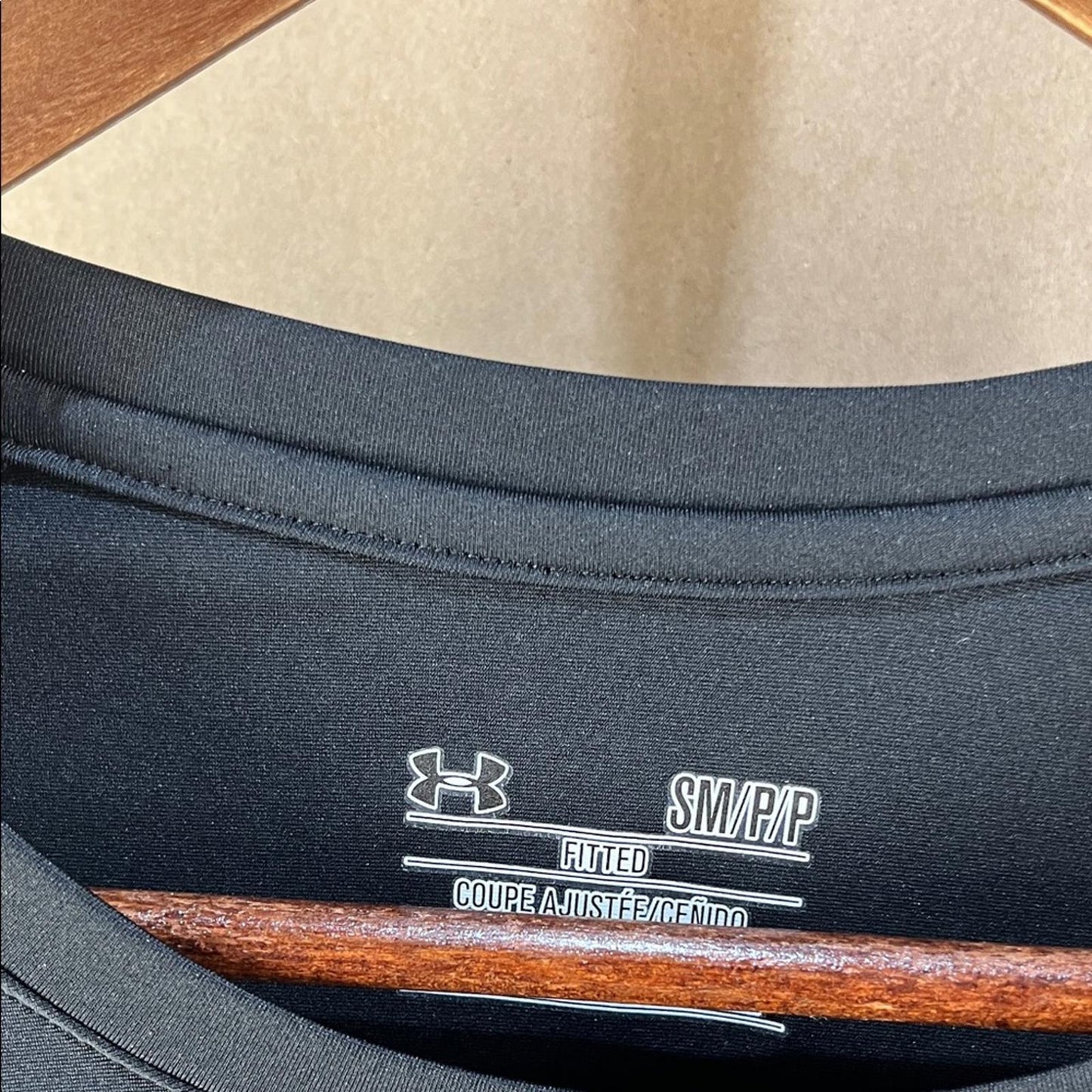 Under Armour Men’s Black Long Sleeve Performance Top (Size S)