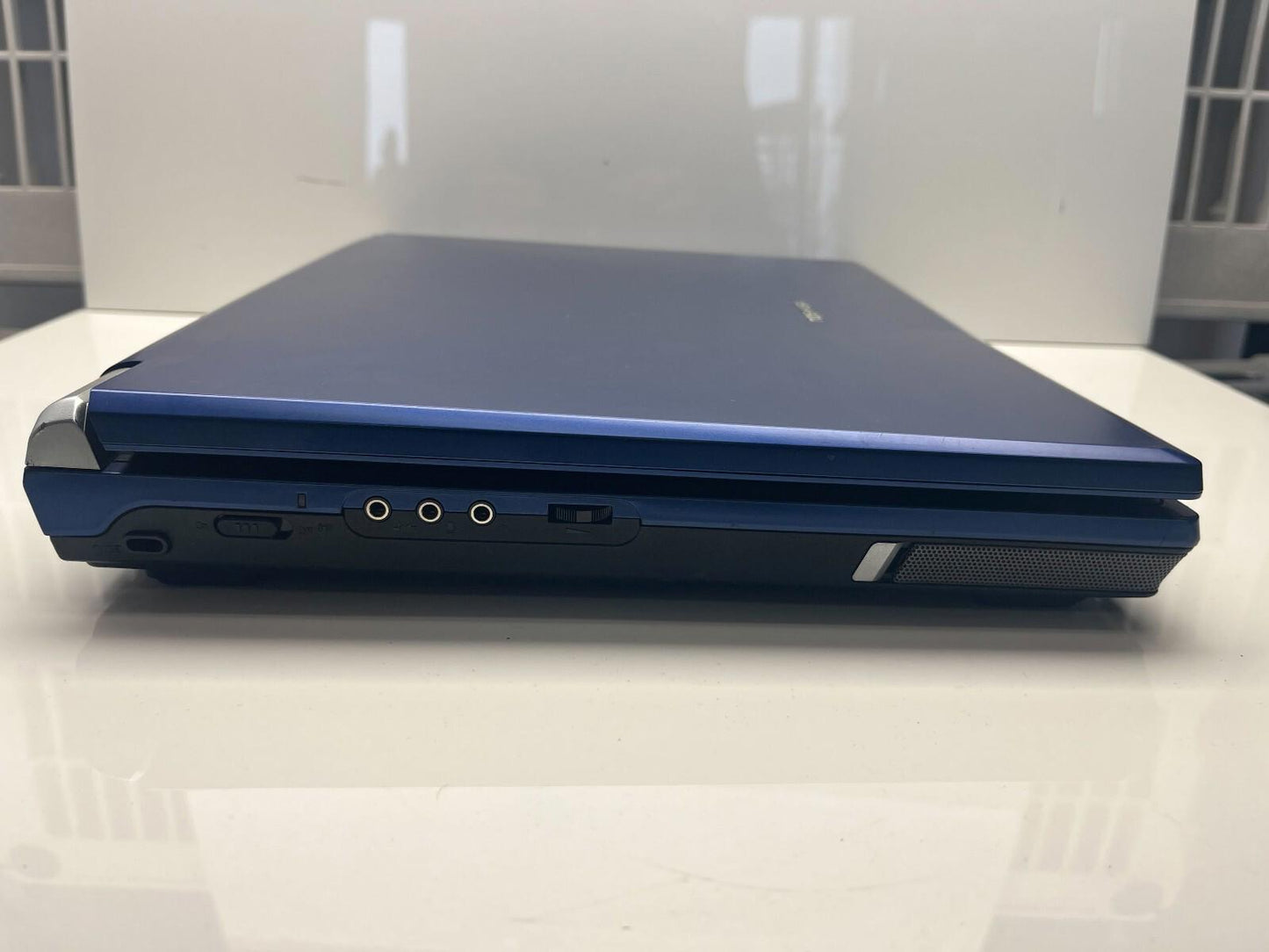Toshiba Satellite A30 Pentium 4 Retro FOR PARTS