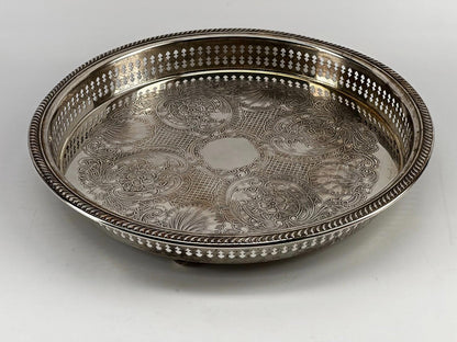 Marlboro Plate by Morton-Parker E.P Brass 2040 - Vintage Pre-owned - 12 inch