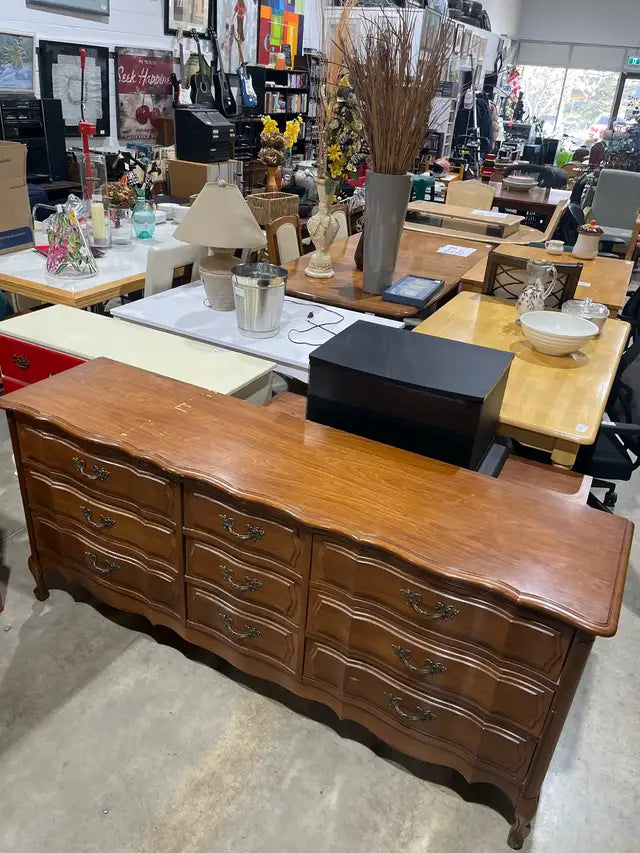 Vintage wooden 9-drawer dresser
