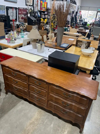 Vintage wooden 9-drawer dresser
