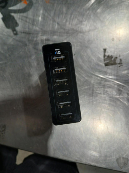 iq 6 port usb charging hub EXCELLENT