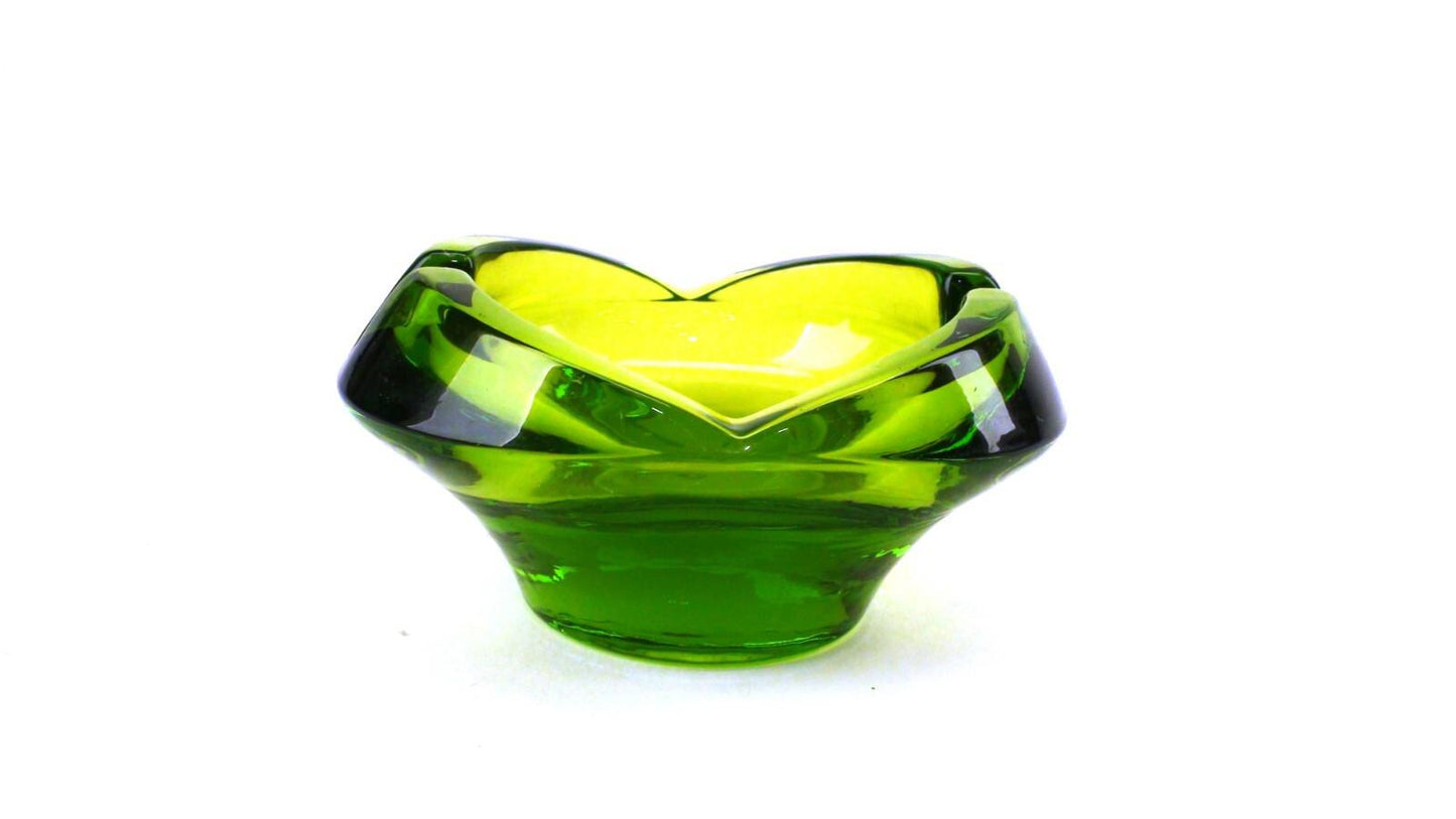 Collectible Vintage MCM Viking Glass Tulip Ashtray- Retro Smoking Modern Ashtray
