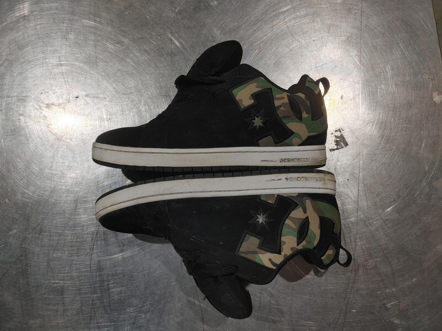 Brand New DC Camo Runners Size 11 Black