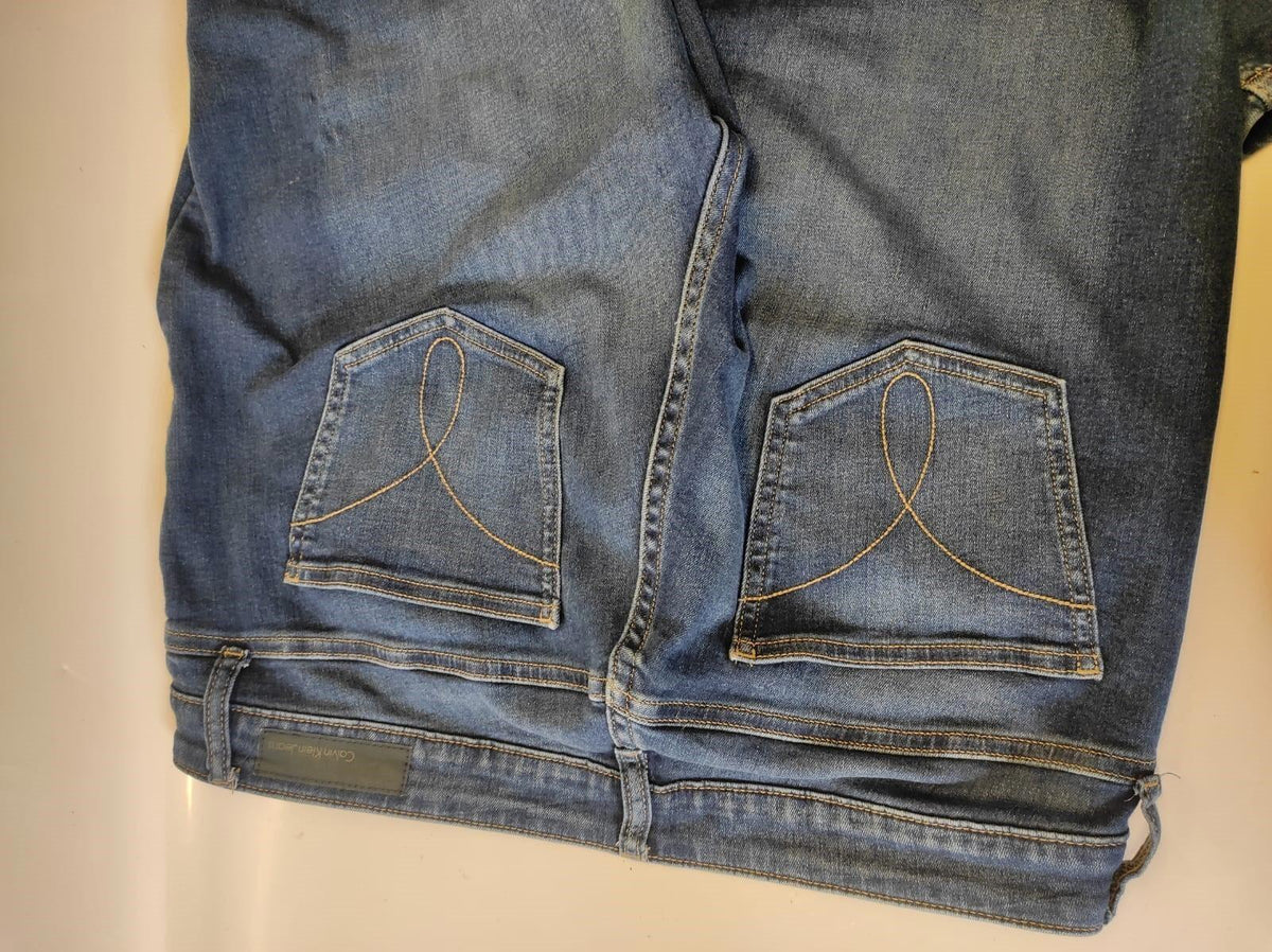 Calvin Klein Jeans Women's Size 10 Curvy Straight Leg Blue