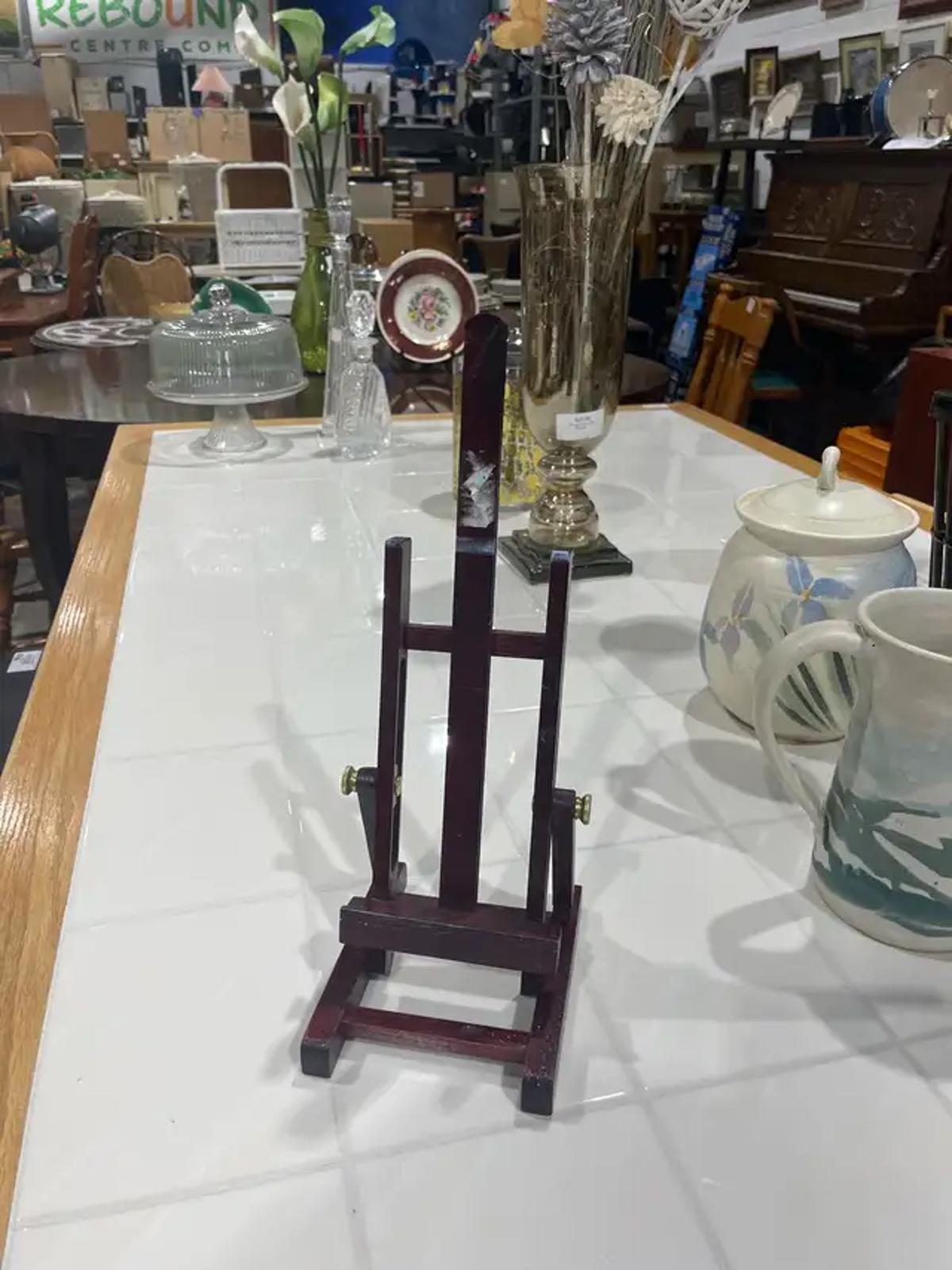 Small Easel stand