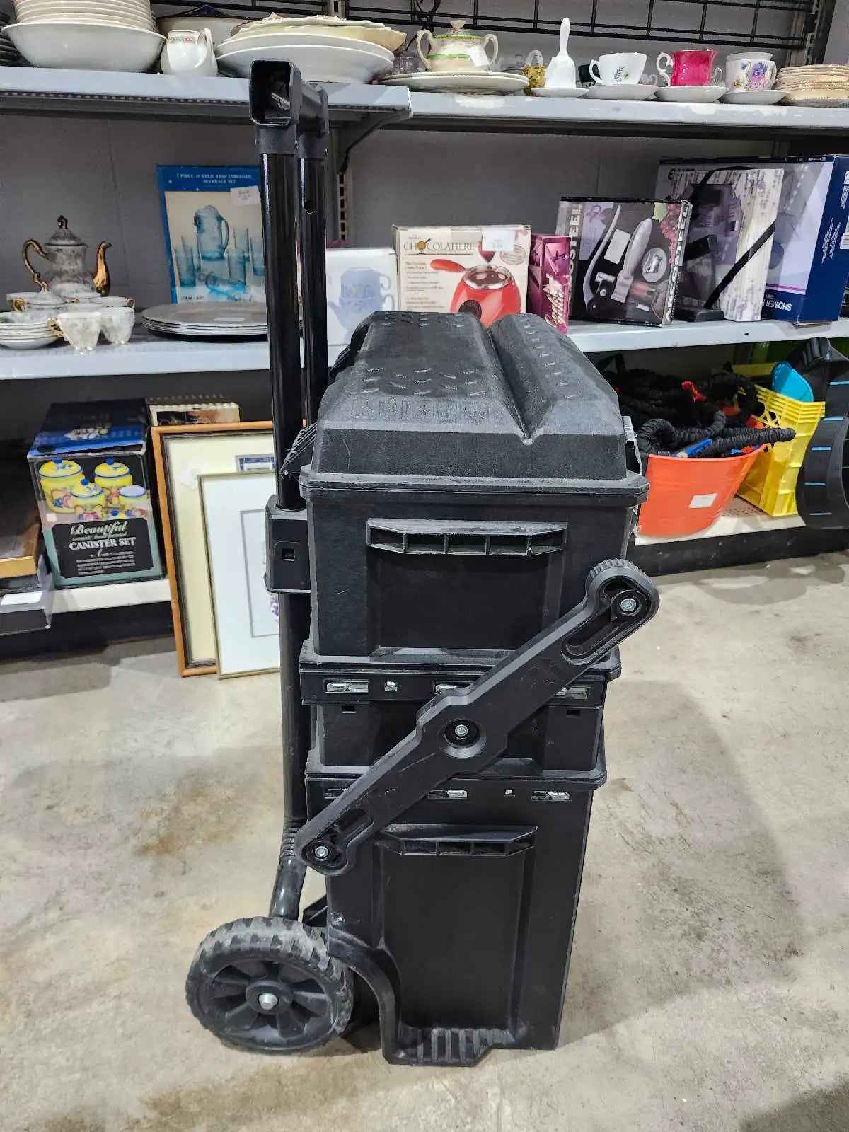 DEWALT 4-in-1 Cantilever Tool Box Mobile Work Center