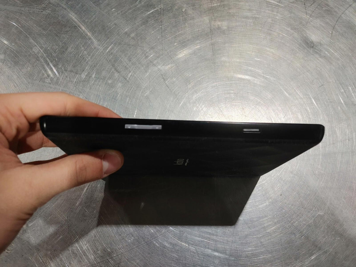Bon état – Liseuse Kobo Vox modèle K080 noire + étui en cuir, non testée