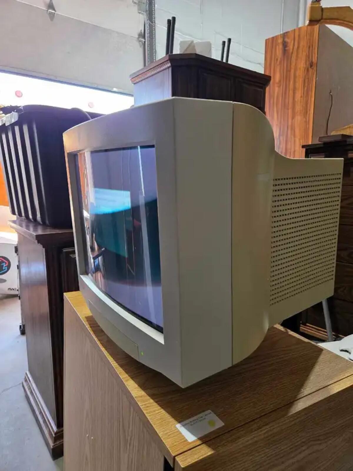 MAG InnoVision Technitron DX17T 17" Monitor