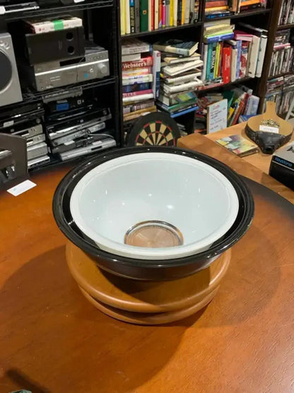 Vintage Black and White Pyrex Bowls