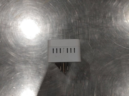 Good Condition D-LINK Power Line Ethernet Receiver 3 Port LAN 125V Passthrough