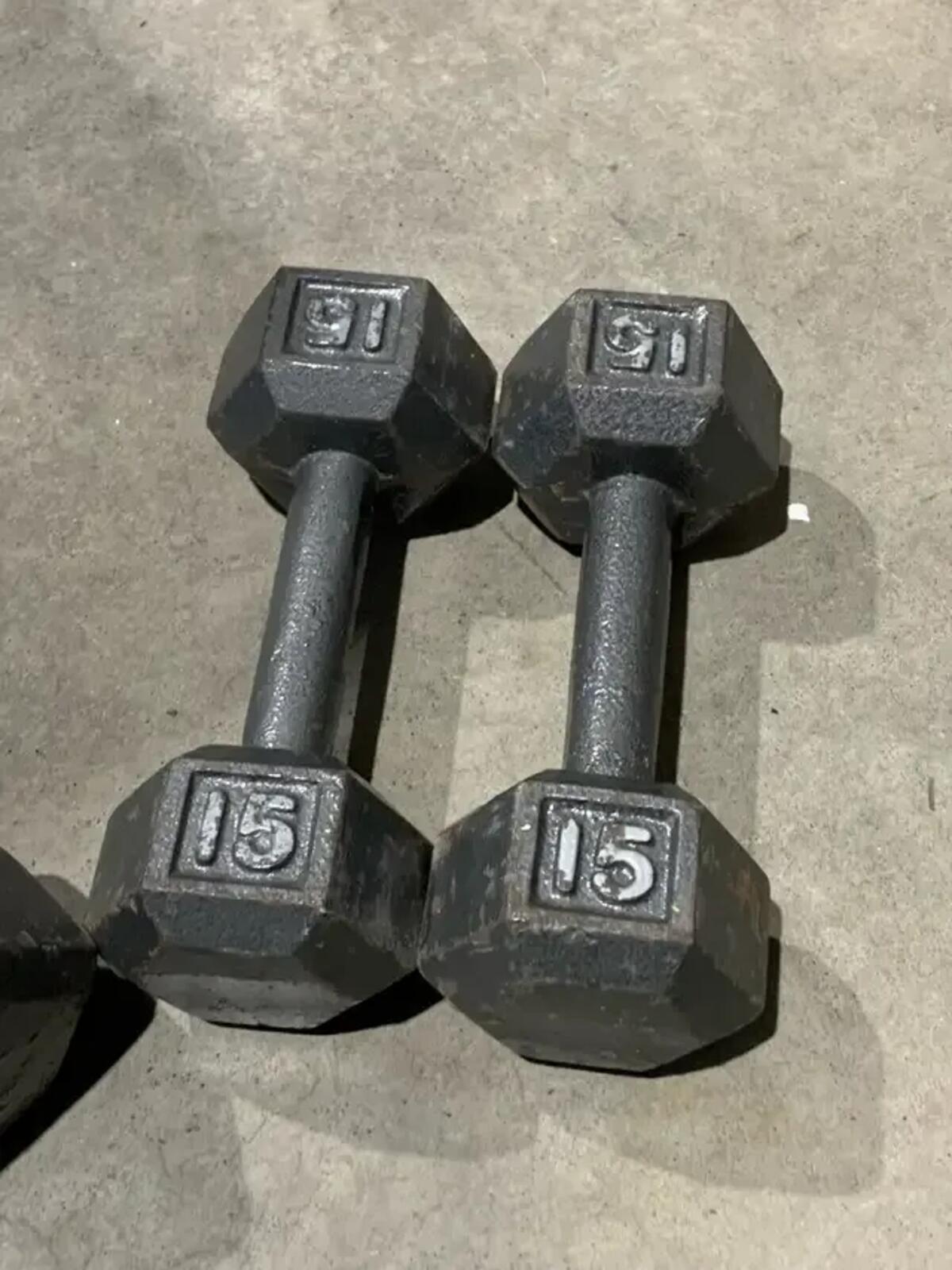 Dumbbell Set of 20LB and 15LBS